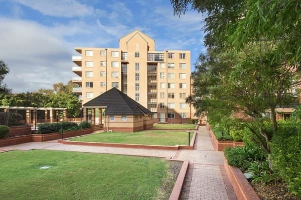 73/2 Macquarie Road, Auburn - Thumbnail 2