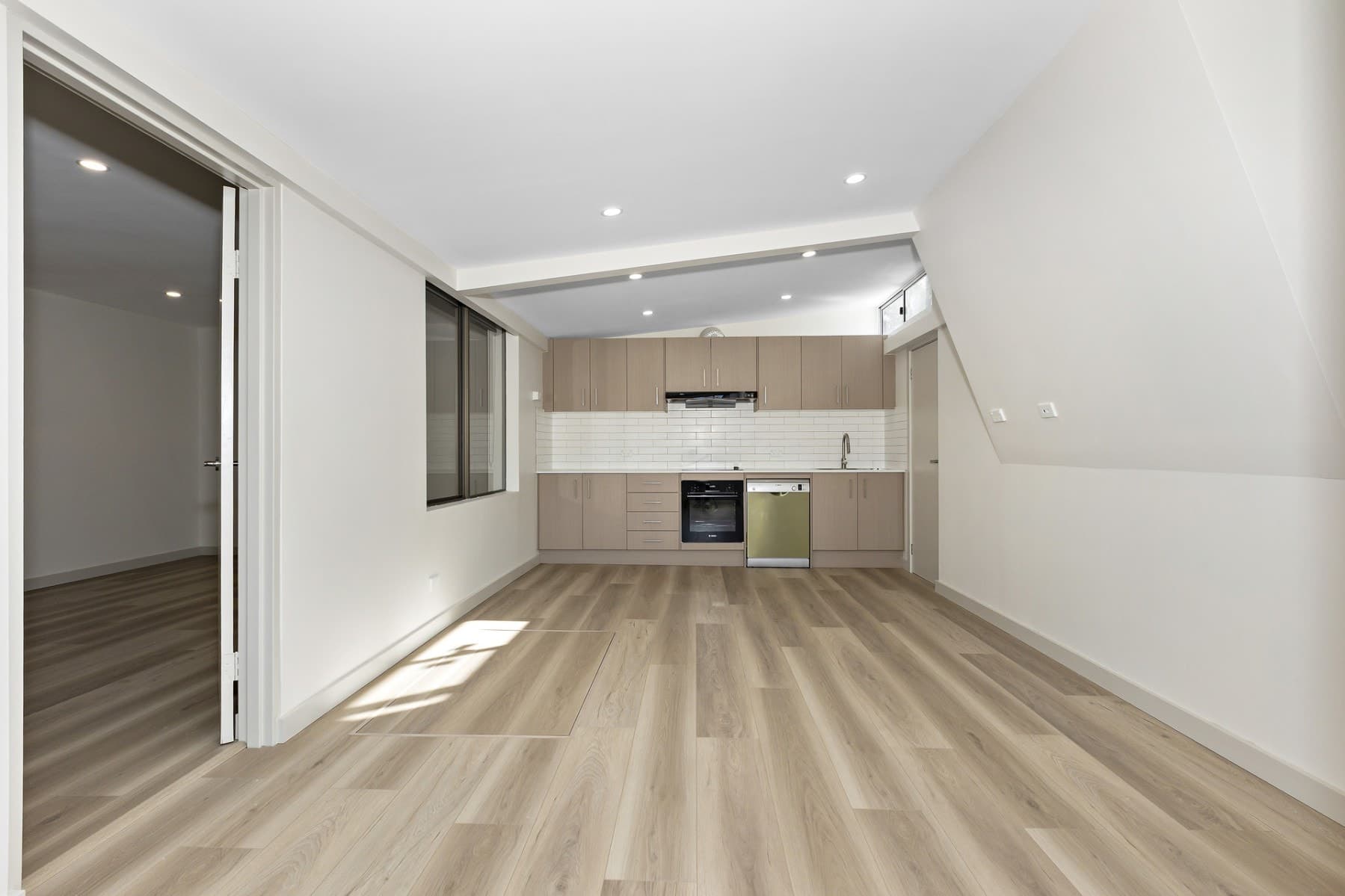 46 & 46a Braddon Street, Oxley Park - Thumbnail 4