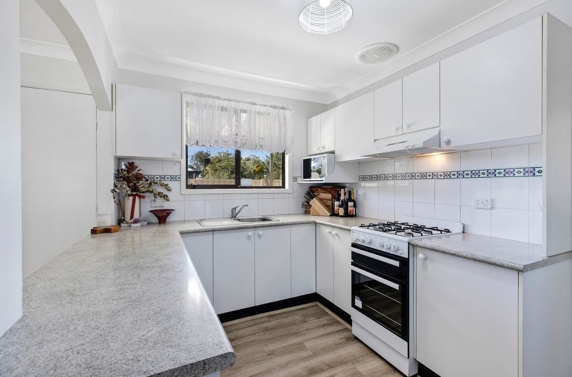 46 Buckingham Road, Berkeley Vale, NSW, 2261, Berkeley Vale - Thumbnail 2