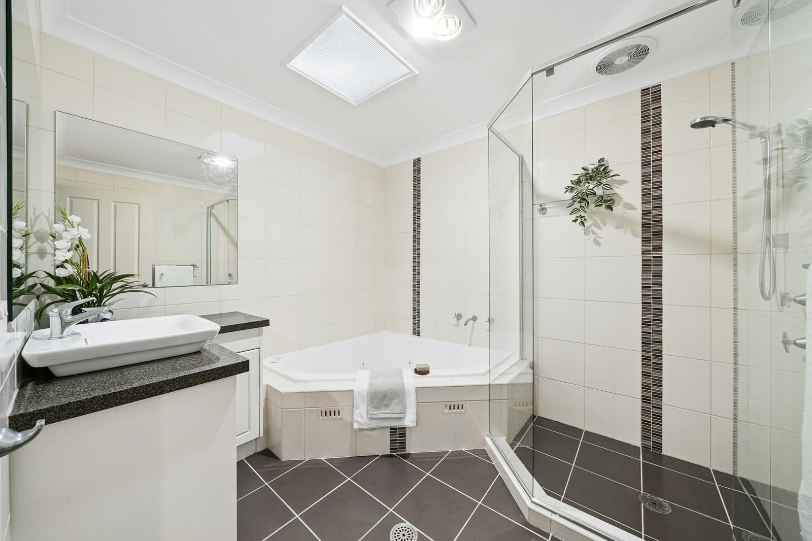 1/2 Scarborough Close, PORT MACQUARIE, Port Macquarie - Thumbnail 7