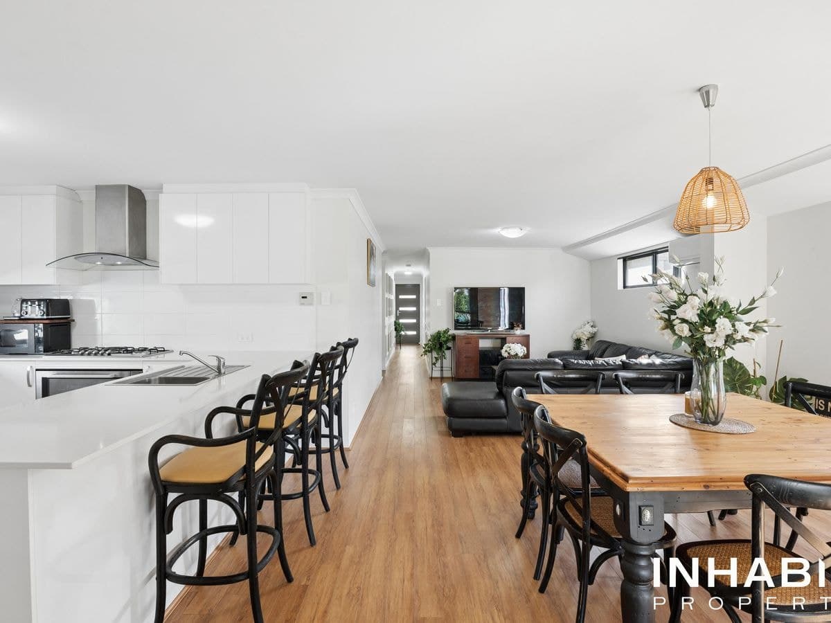 47 Cinnabar Drive, Eglinton - Thumbnail 4