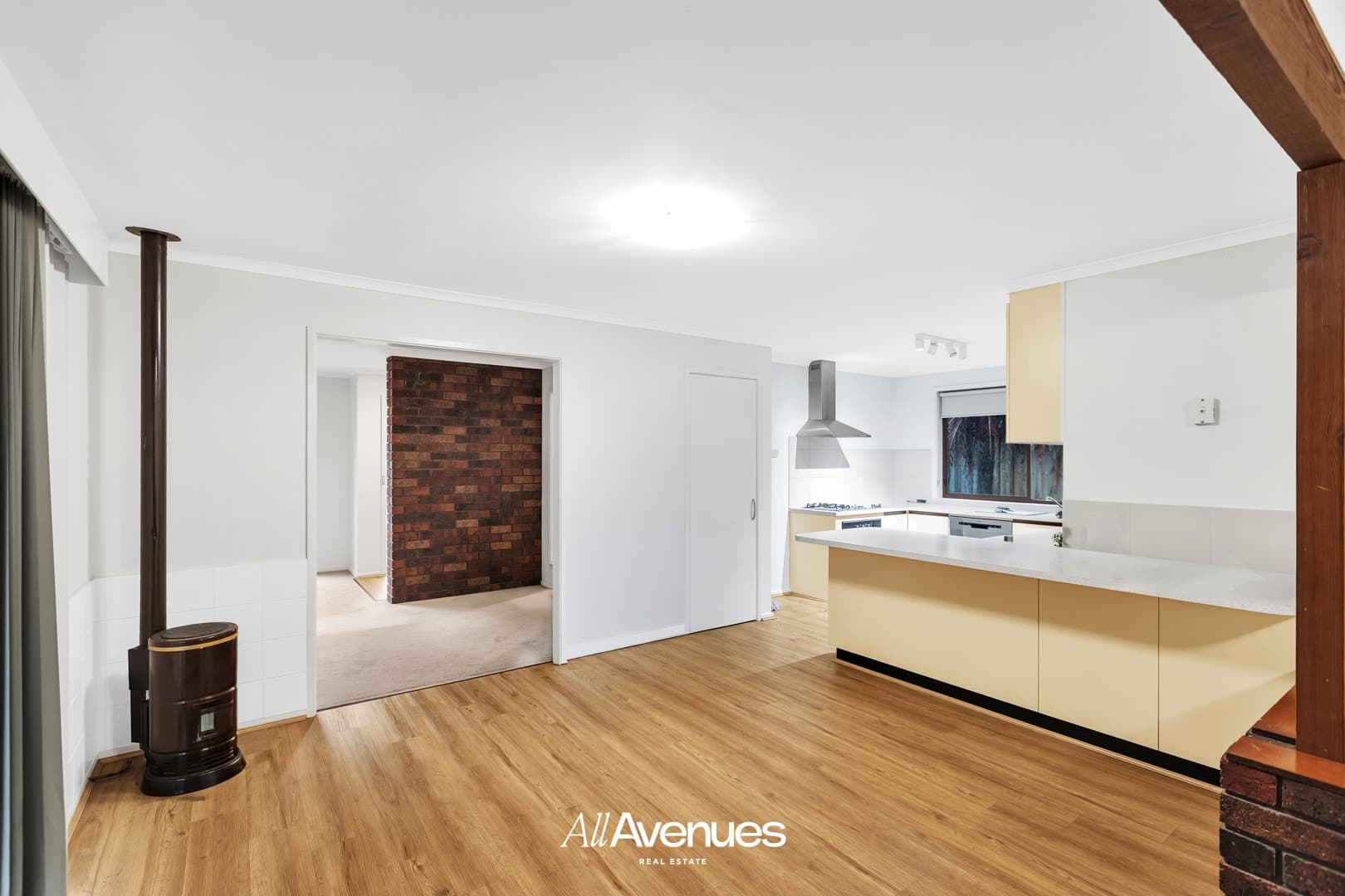 13 Barrington Dr, Pakenham - Thumbnail 5