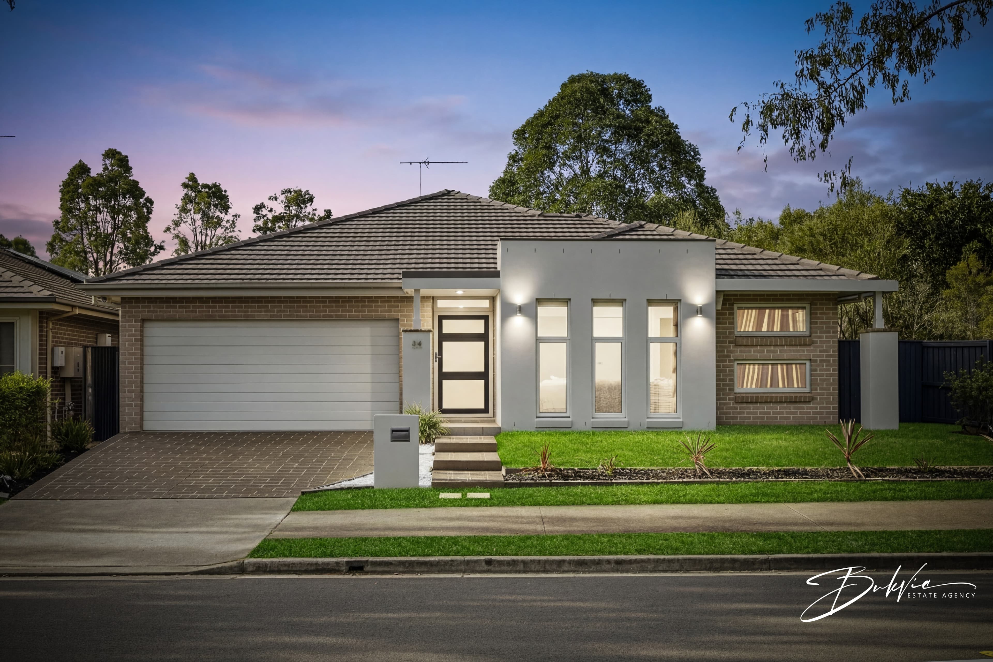 44 Riverbank Drive, The Ponds - Image 1