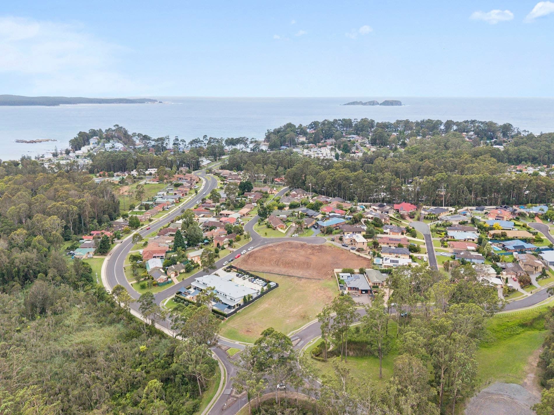 4 Cunningham Close, SUNSHINE BAY, Sunshine Bay - Thumbnail 4
