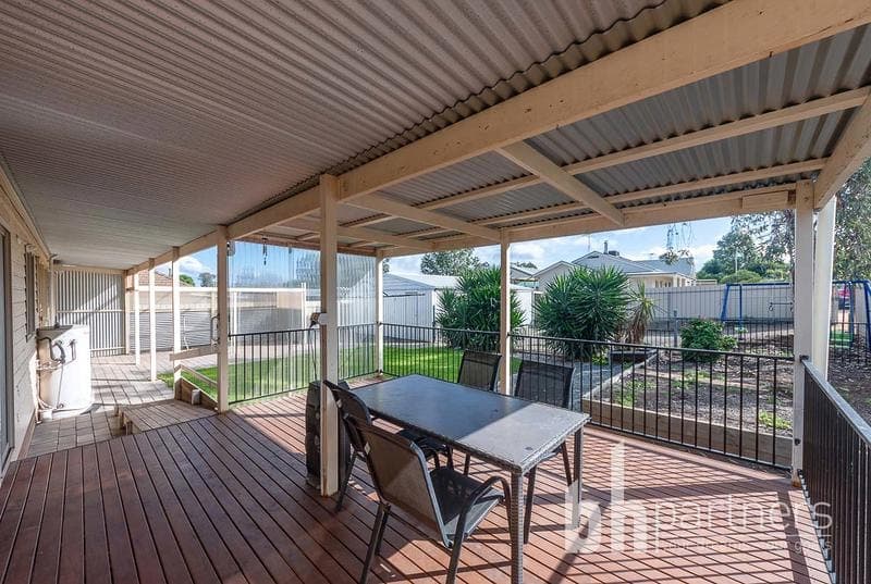 23 Walker Avenue, Mannum SA, Mannum - Thumbnail 2
