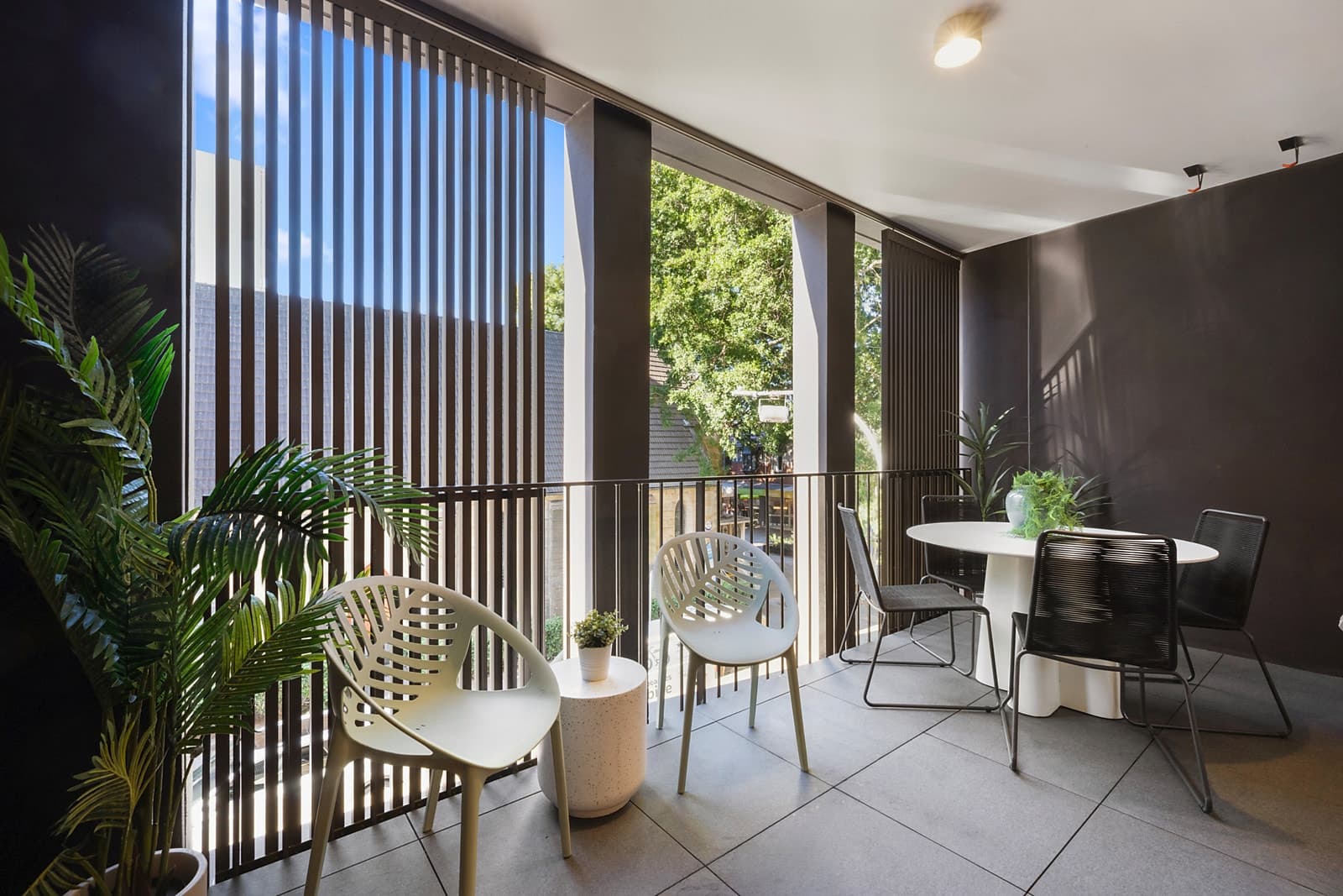 101/13 Whistler Street, Manly, Manly - Image 1