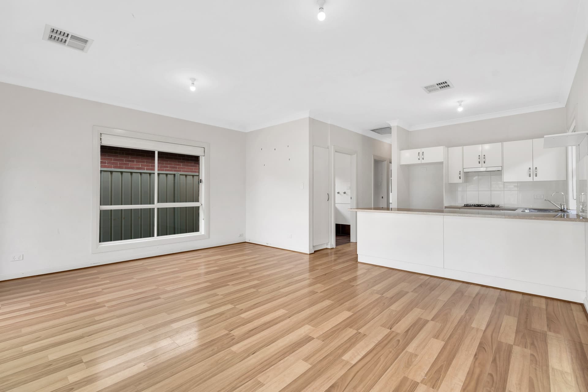 4B Beaconsfield Terrace, Ascot Park - Thumbnail 3