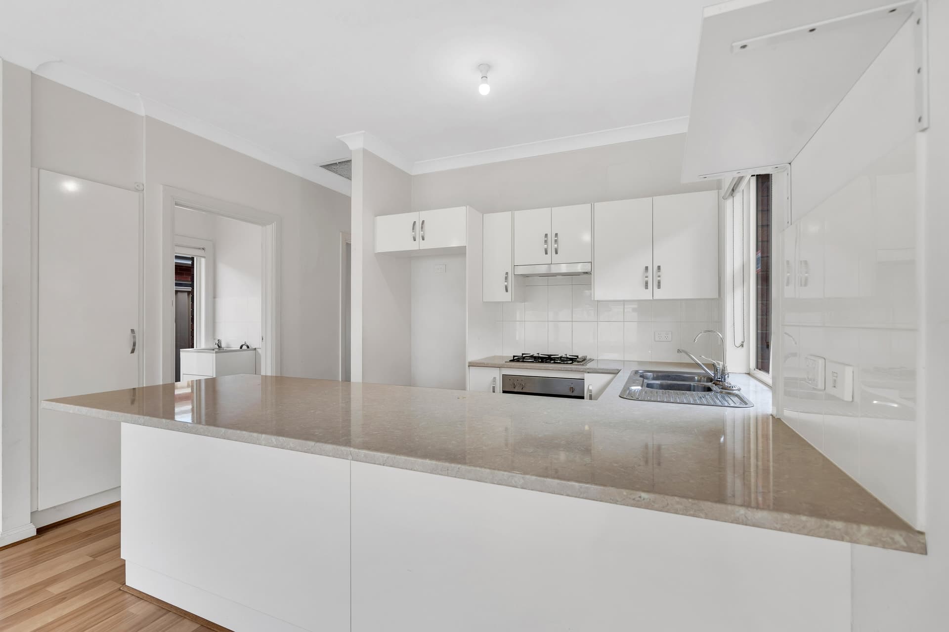 4B Beaconsfield Terrace, Ascot Park - Thumbnail 4