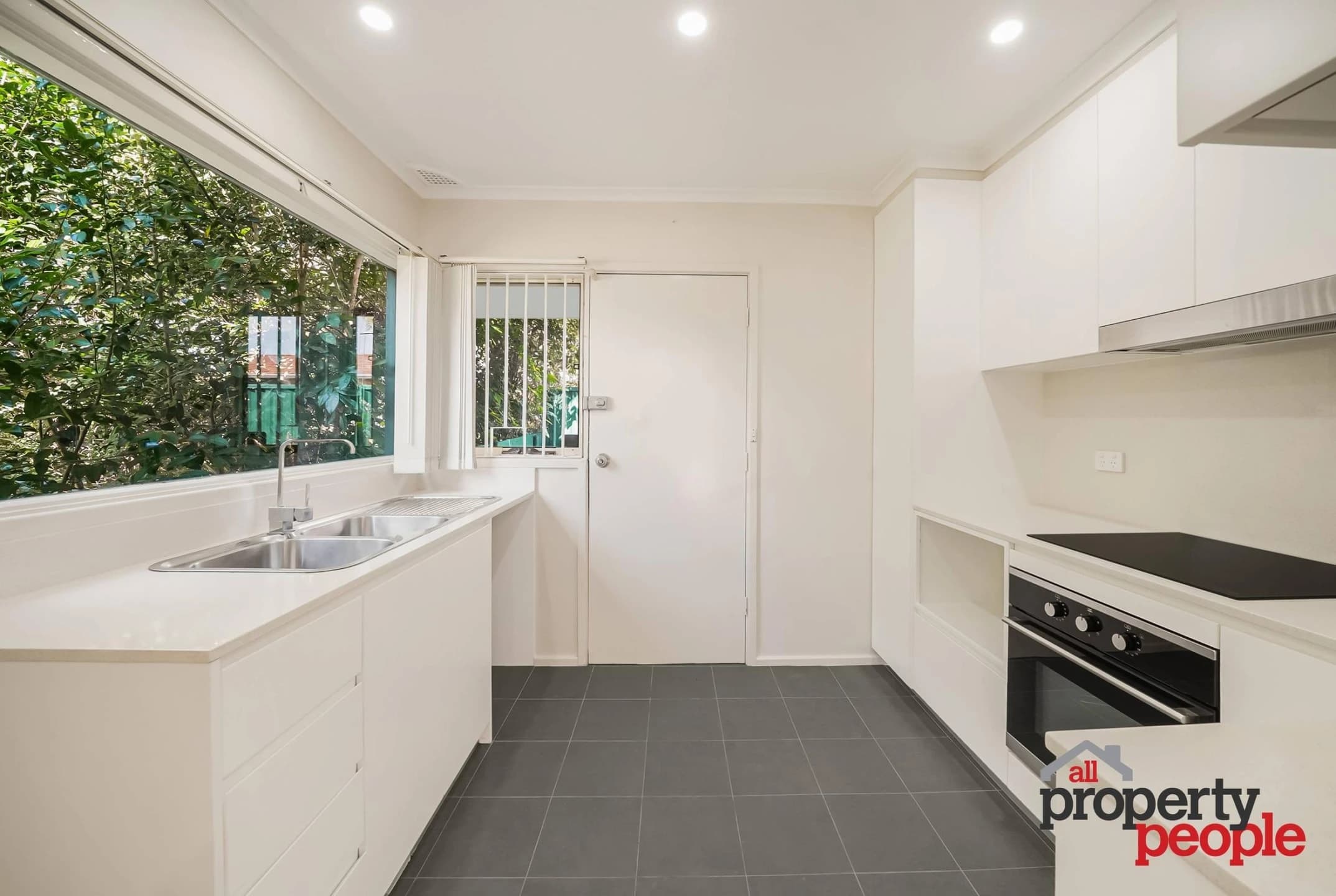 2 / 64 Macquarie Road, Ingleburn NSW 2565, Ingleburn - Thumbnail 2