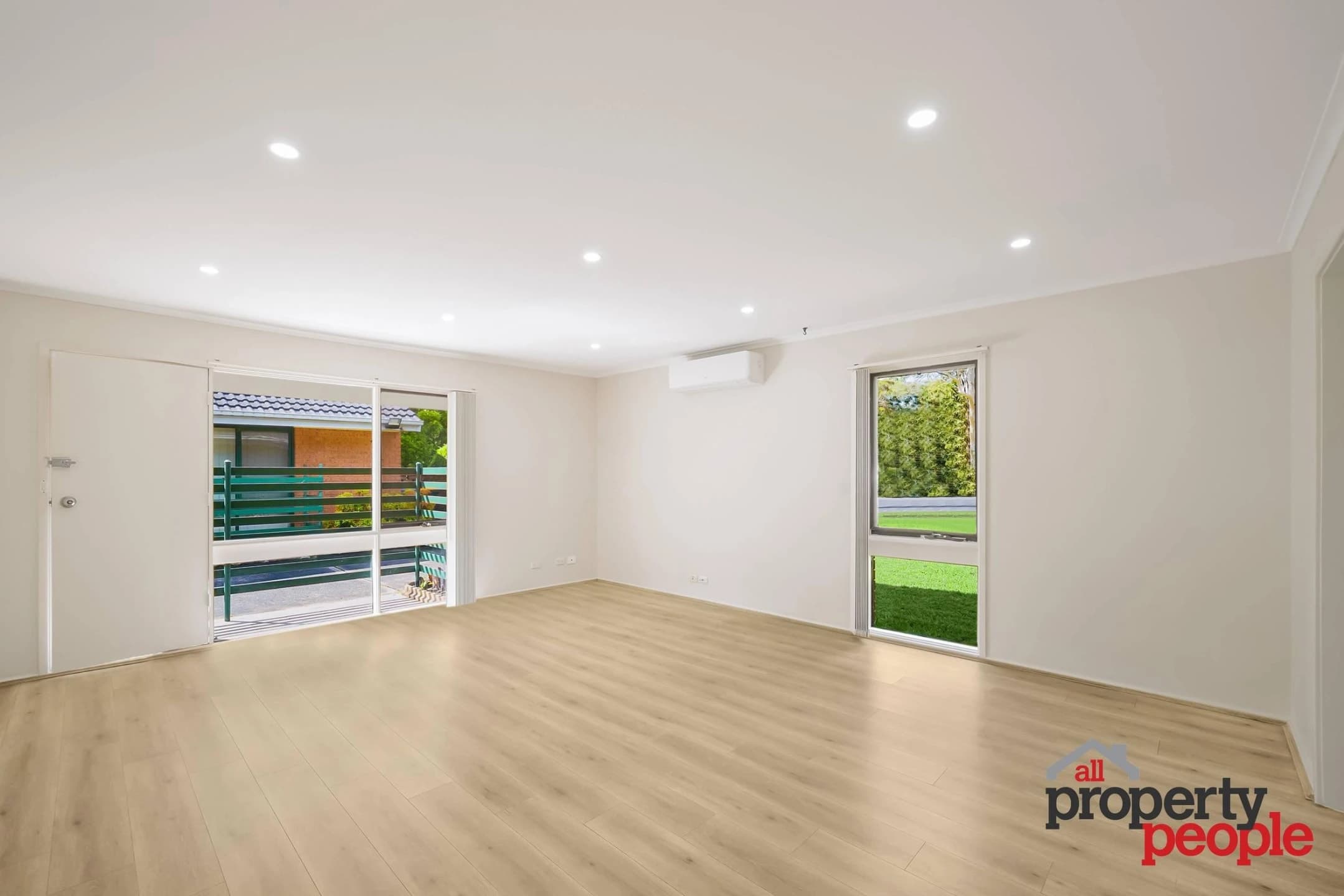 2 / 64 Macquarie Road, Ingleburn NSW 2565, Ingleburn - Thumbnail 3