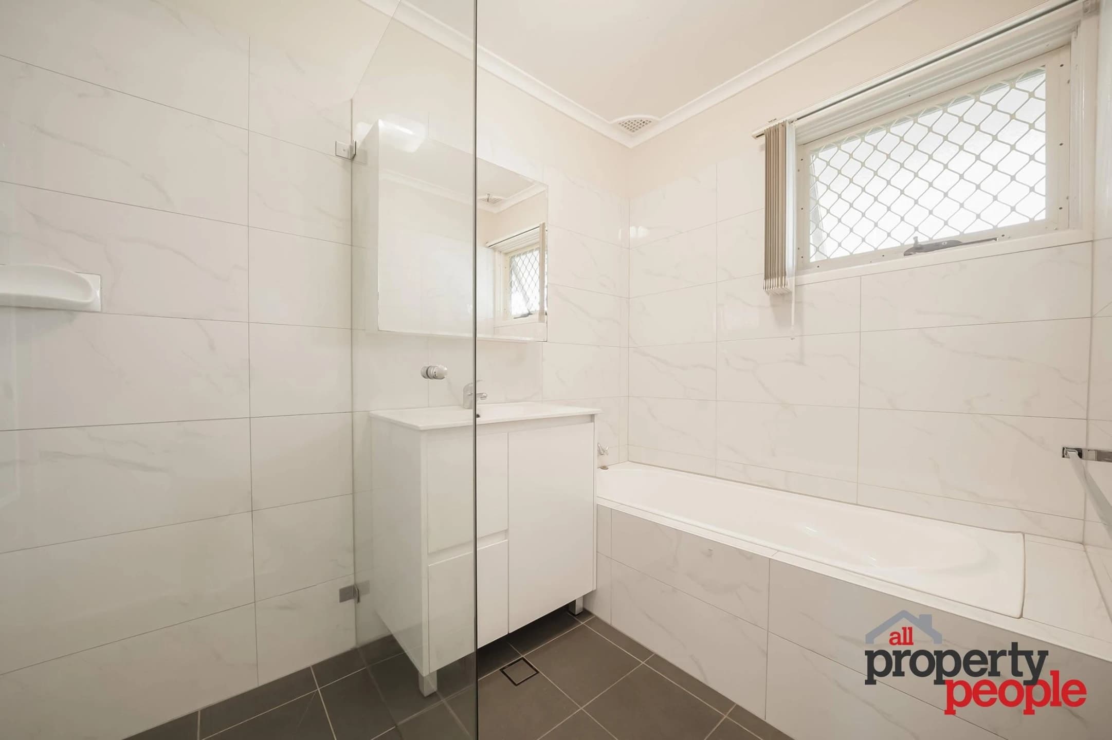 2 / 64 Macquarie Road, Ingleburn NSW 2565, Ingleburn - Thumbnail 4