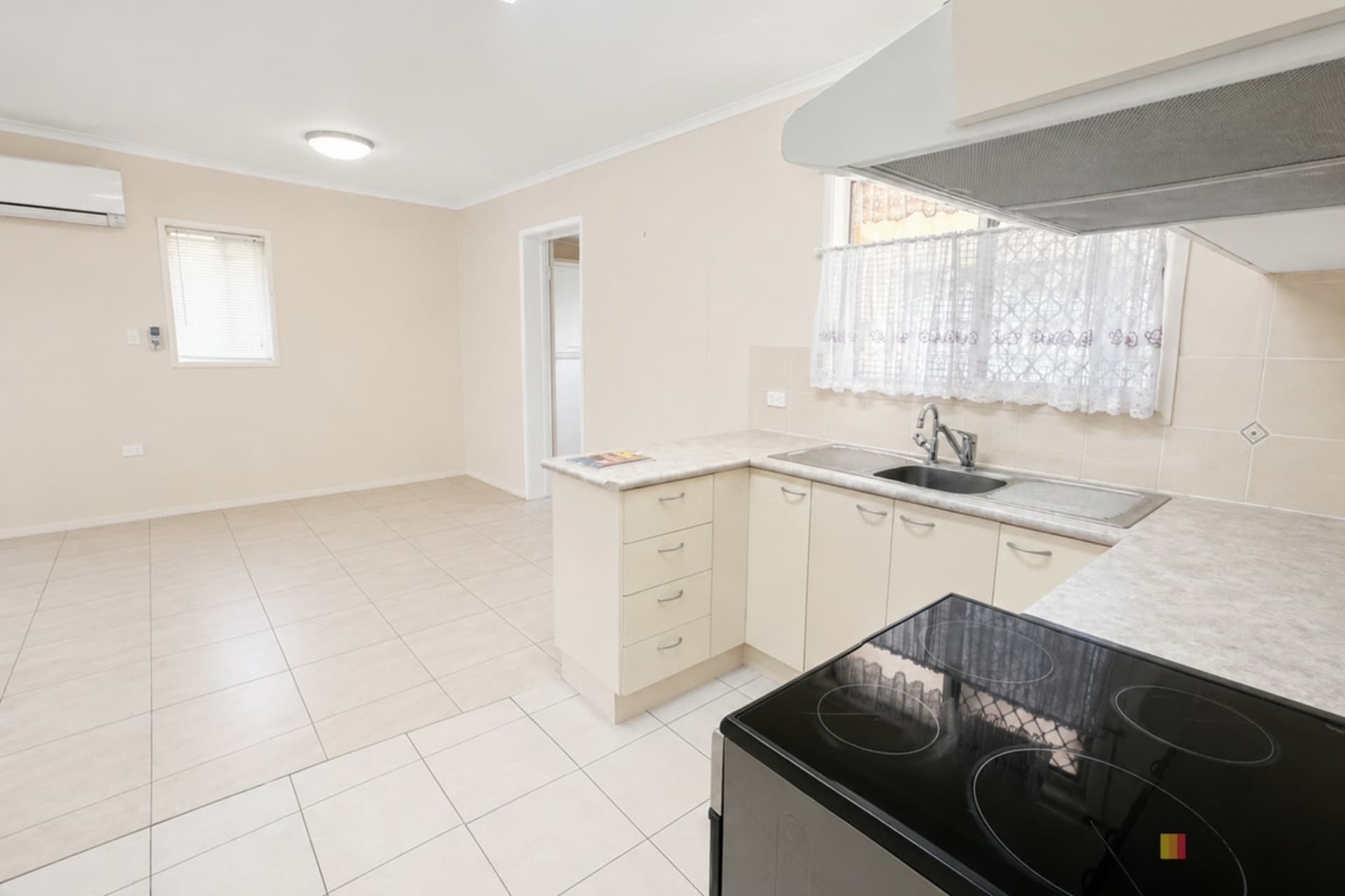 45 Payne Street, Millbank, Millbank - Thumbnail 3