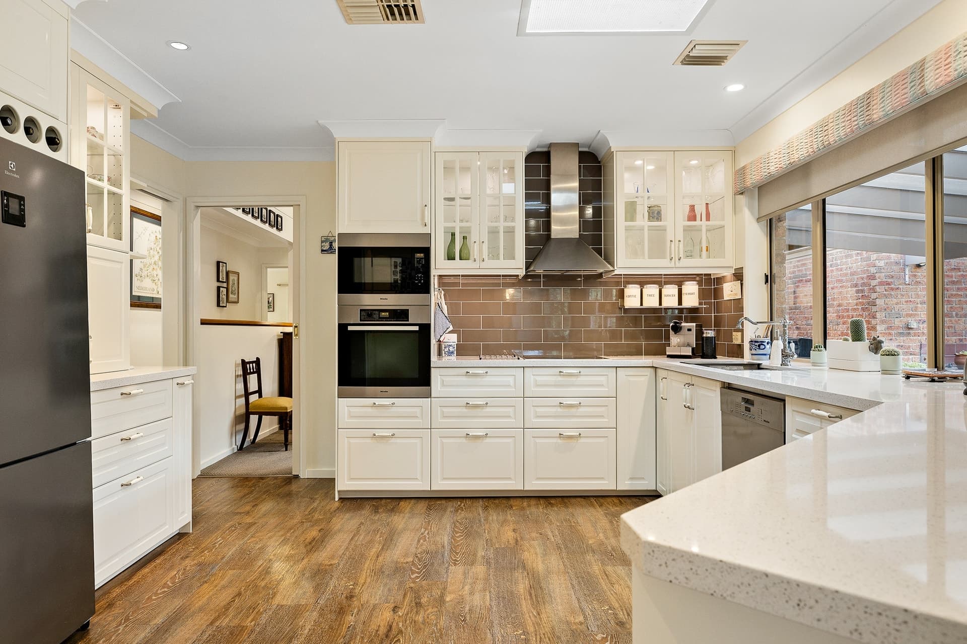 12 Firbank Close, Isabella Plains, Isabella Plains - Thumbnail 3