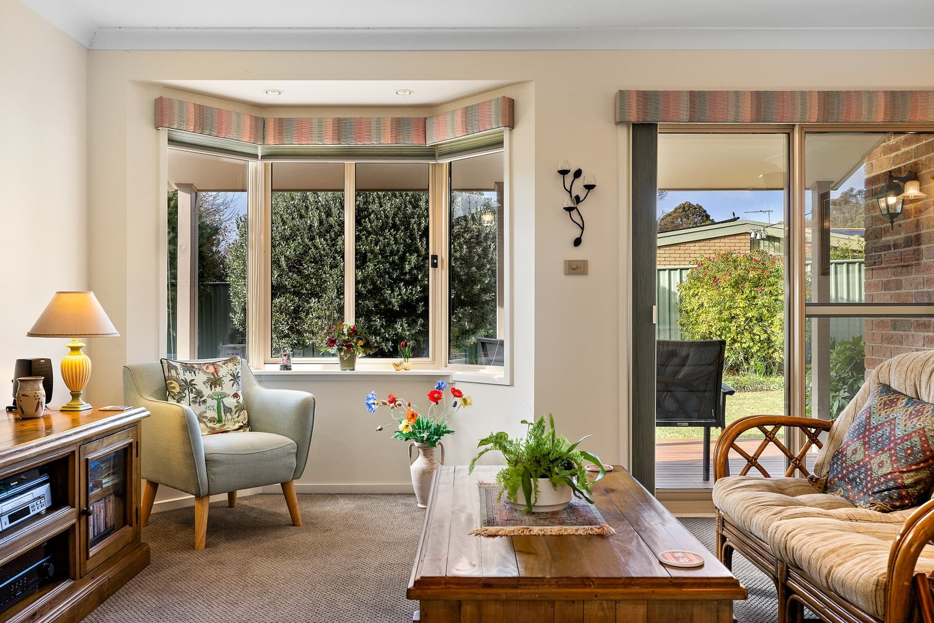12 Firbank Close, Isabella Plains, Isabella Plains - Thumbnail 6