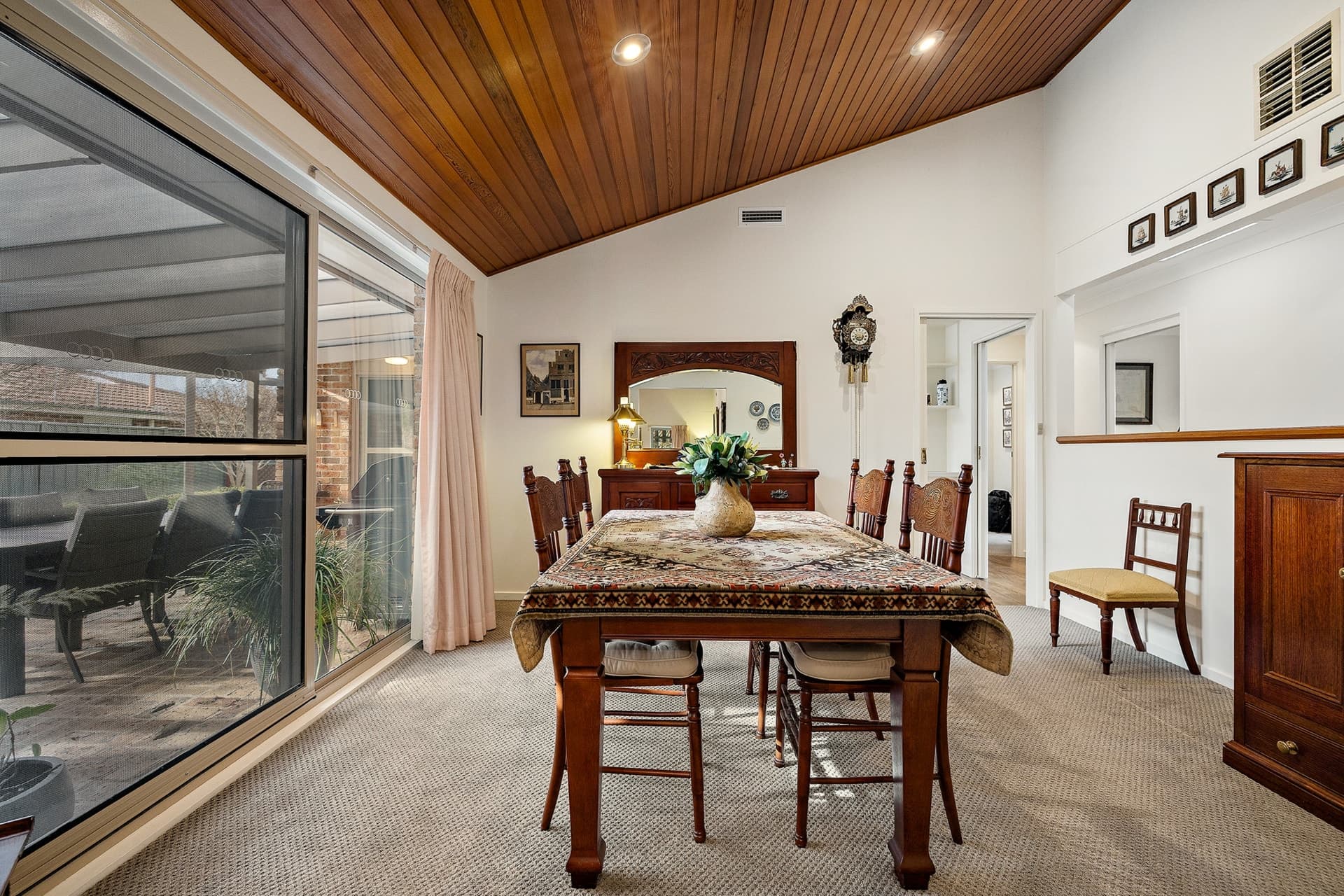 12 Firbank Close, Isabella Plains, Isabella Plains - Thumbnail 8