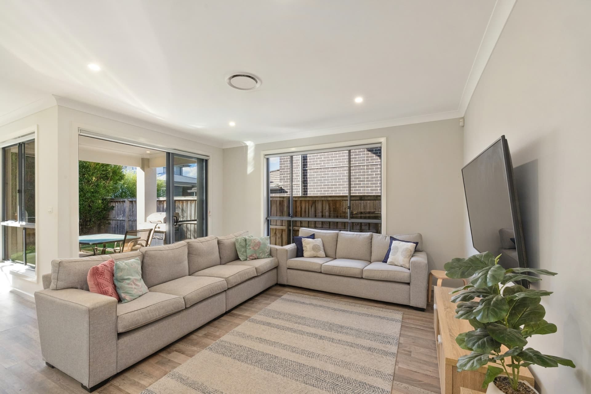 6 Orchard Street, Warriewood, Warriewood - Thumbnail 3