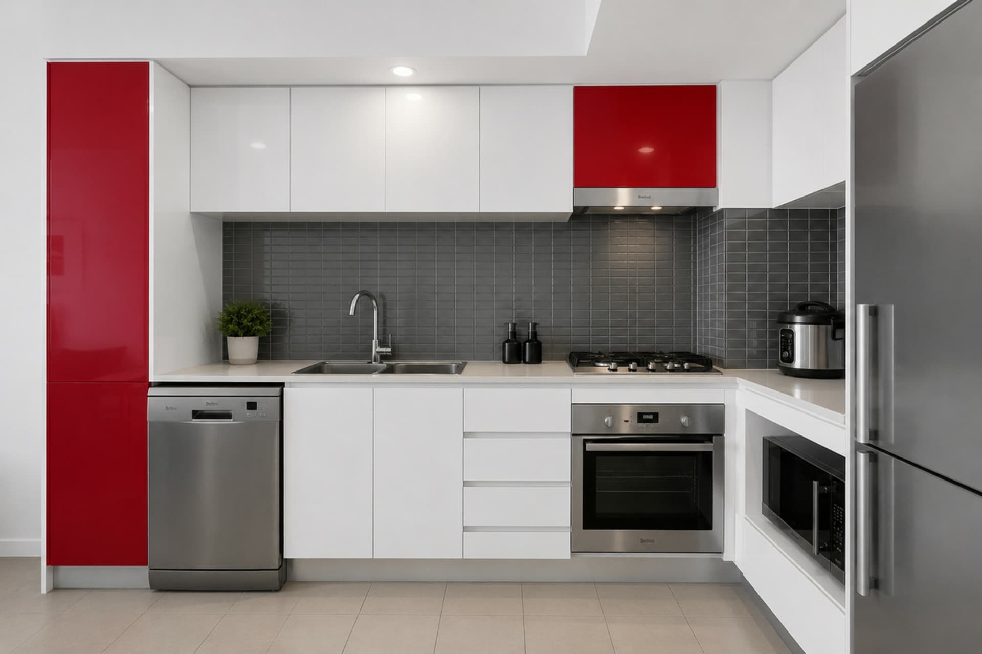 22407/5 Lawson Street, Southport, Southport - Thumbnail 6