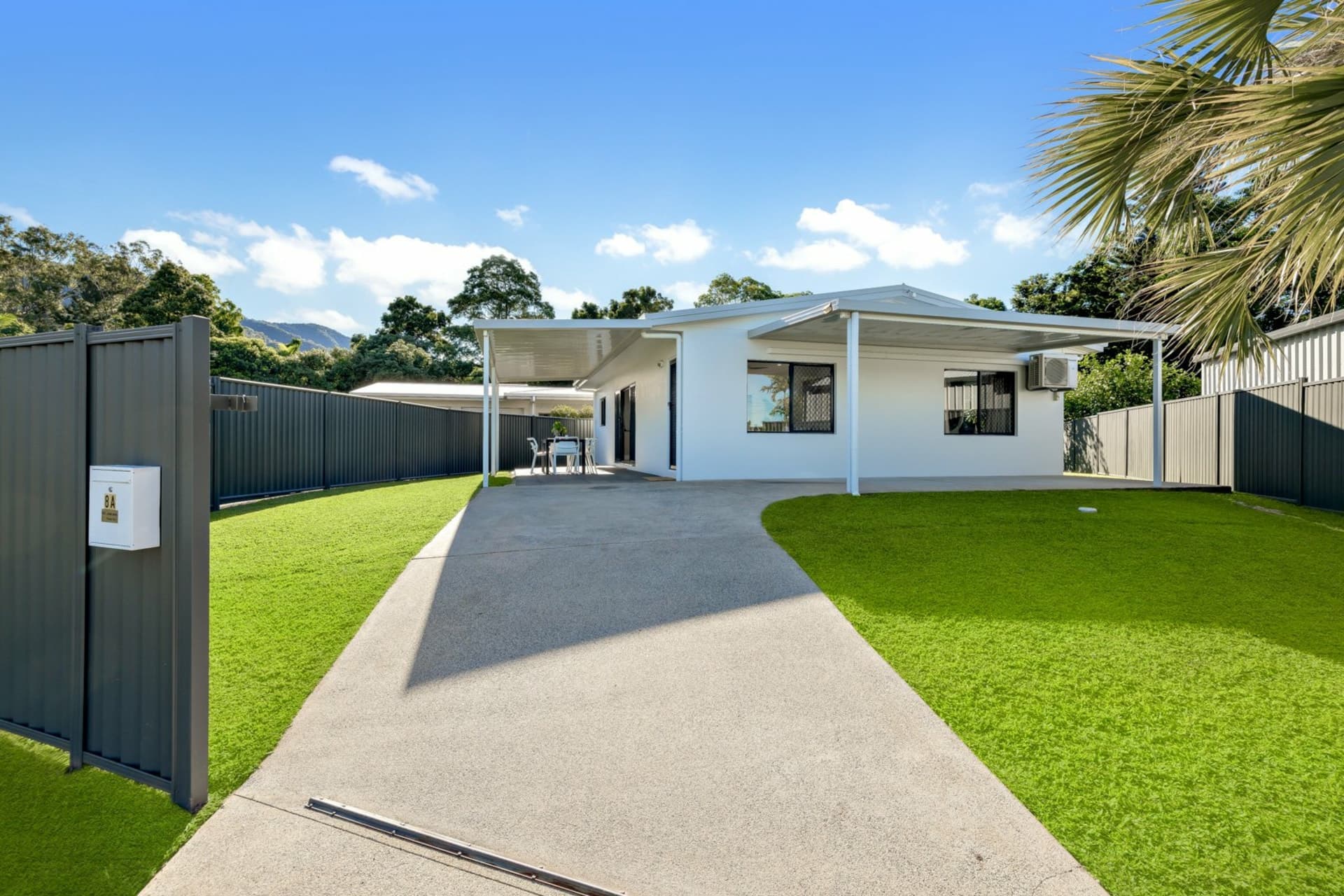 8A Viola Close, Bayview Heights, Bayview Heights - Image 1