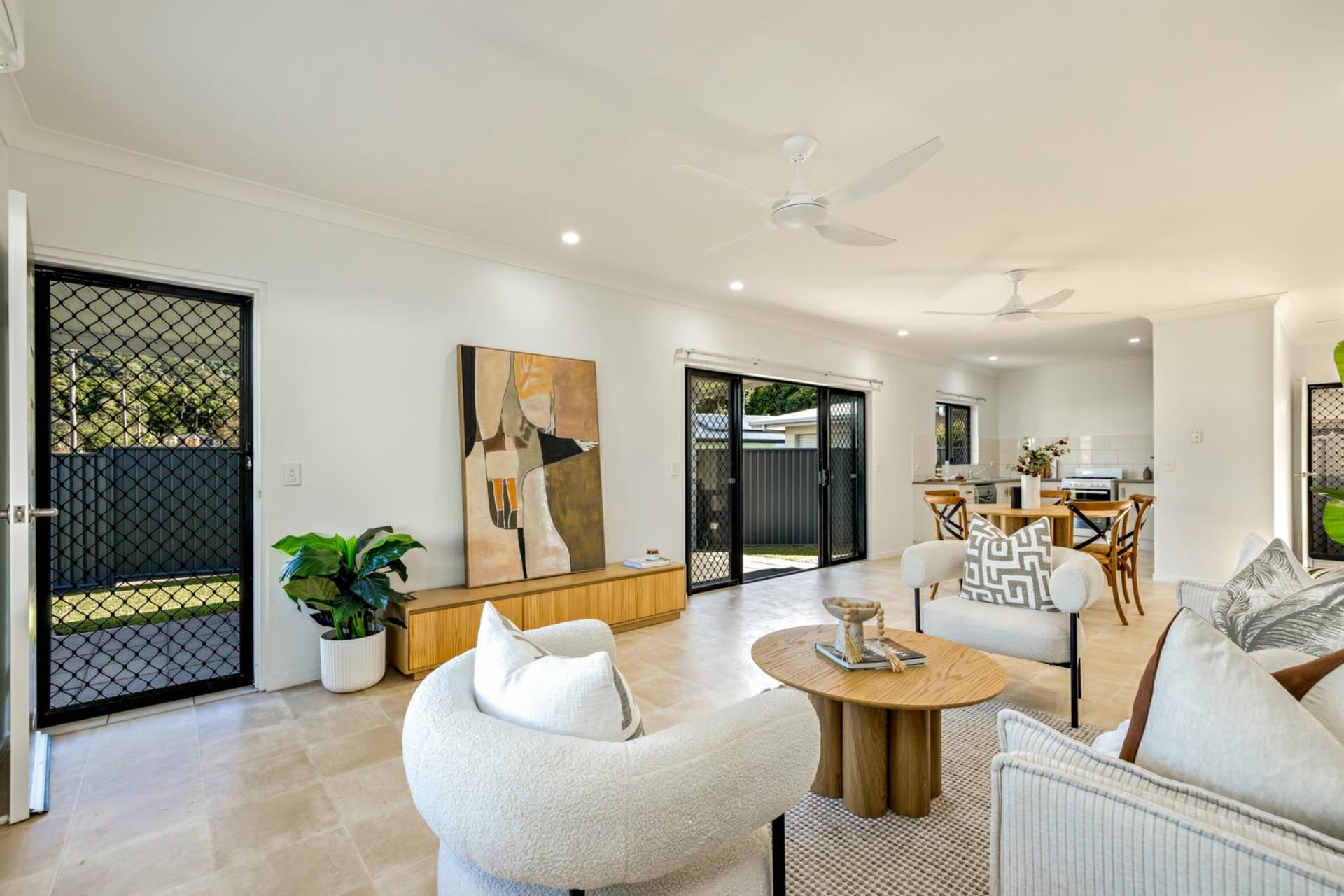 8A Viola Close, Bayview Heights, Bayview Heights - Thumbnail 5