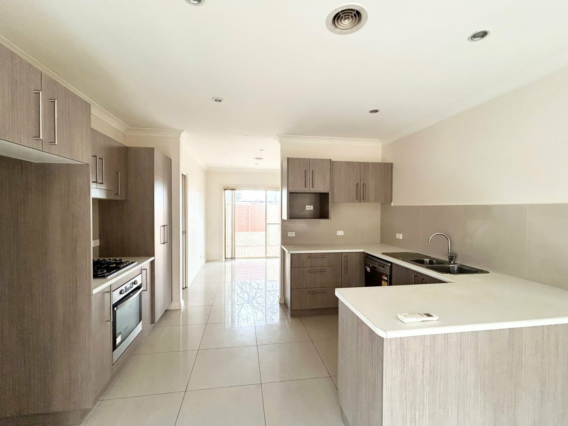 20A Durham Street, Bathurst, Bathurst - Thumbnail 3
