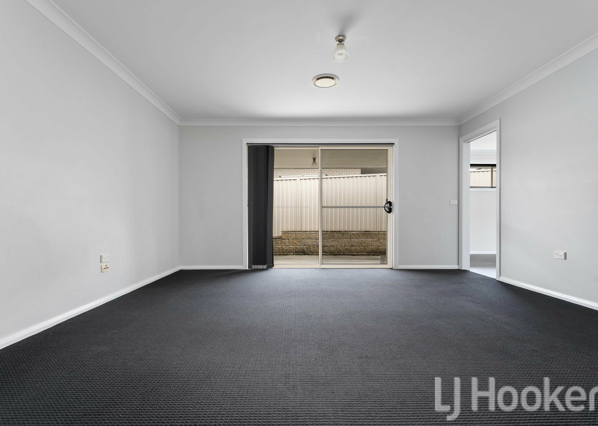 52 Mendel Drive, Kelso, Kelso - Thumbnail 7