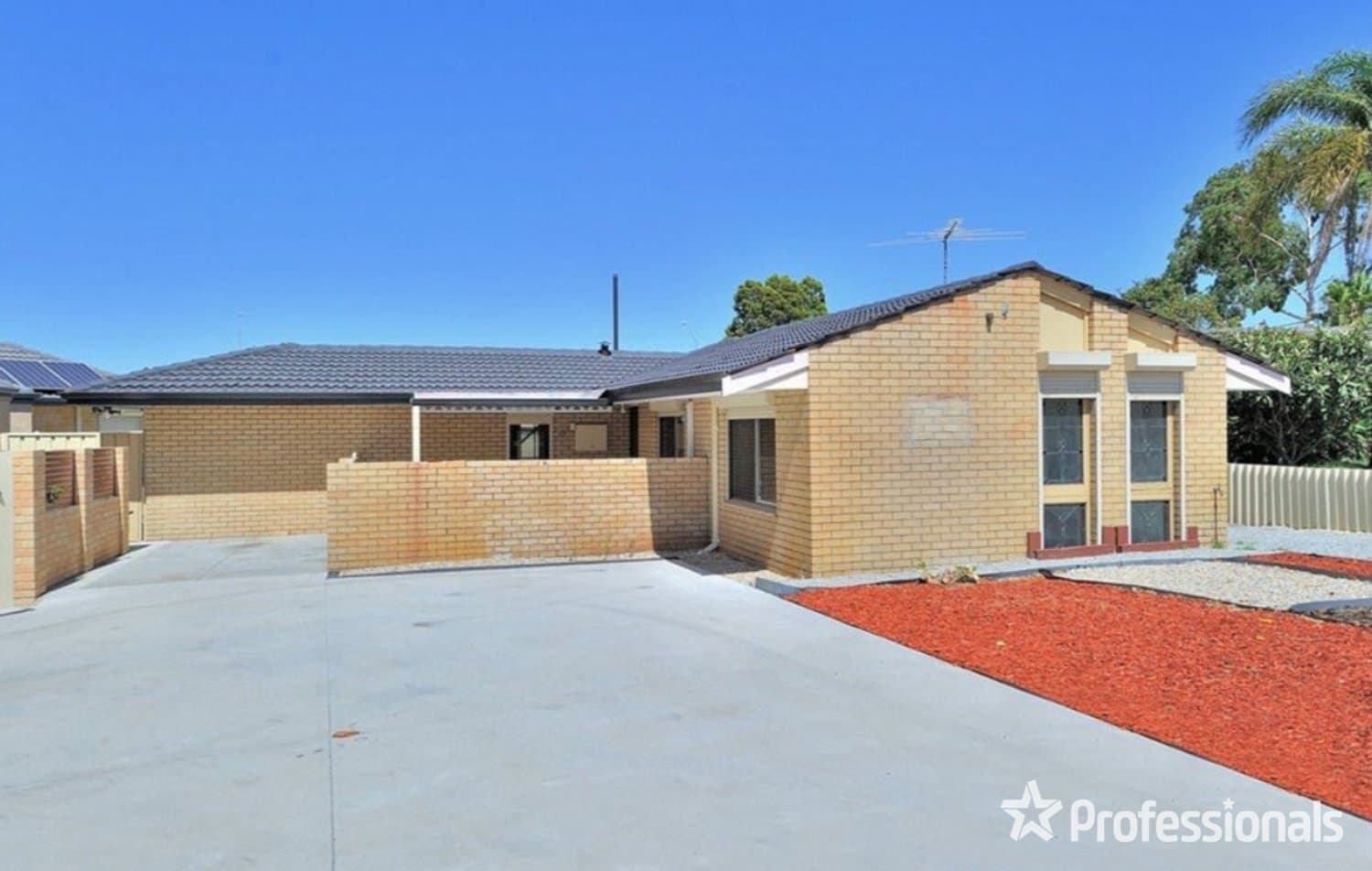16 Rokebury Way, Morley WA 6062, Morley - Image 1