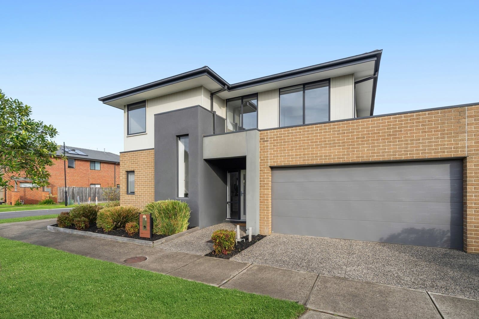 8 Milliners Avenue, Keysborough, Keysborough - Thumbnail 2