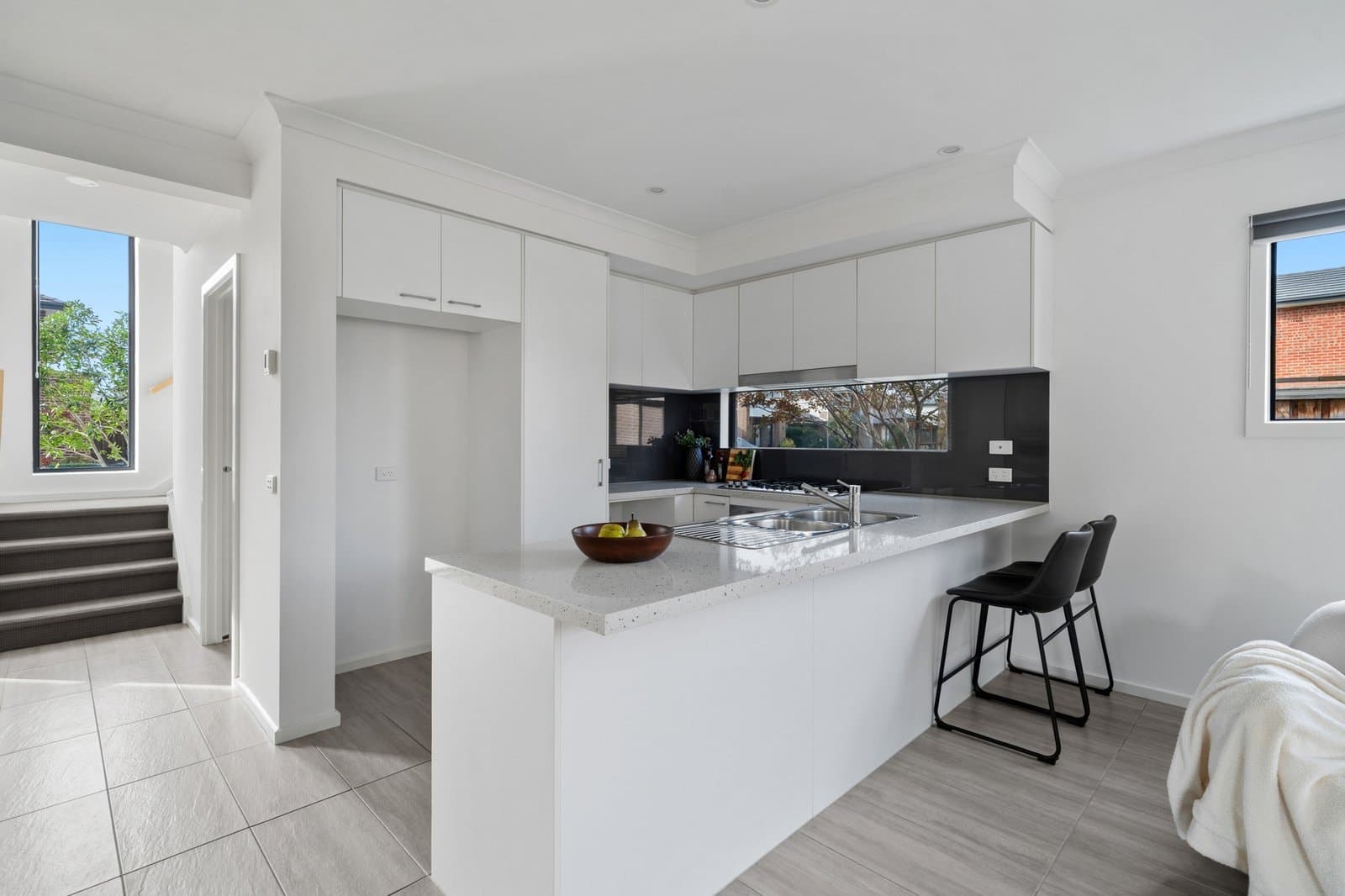 8 Milliners Avenue, Keysborough, Keysborough - Thumbnail 5