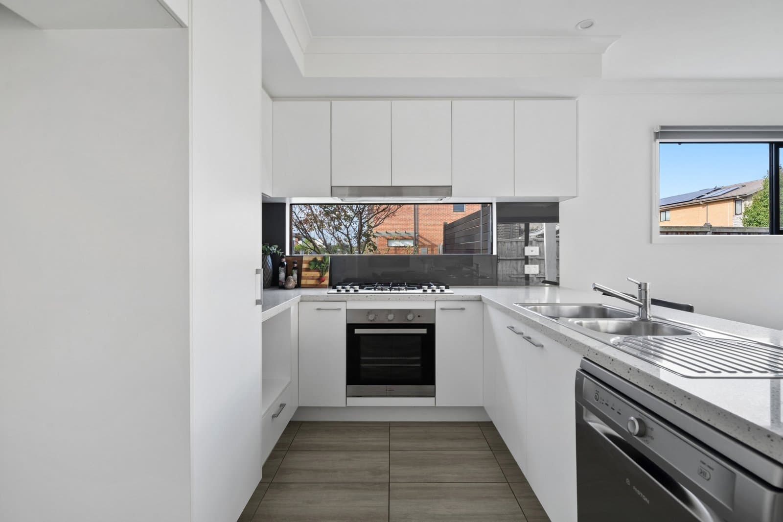 8 Milliners Avenue, Keysborough, Keysborough - Thumbnail 6