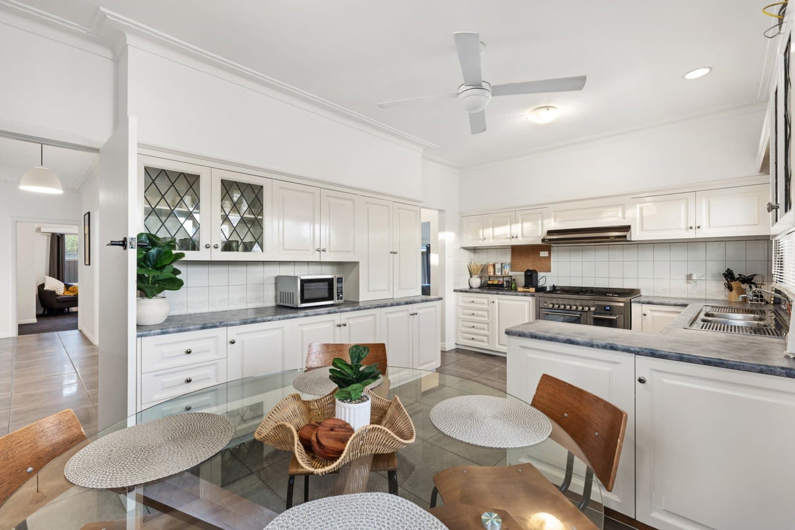 611 Learmonth Street, Buninyong, Buninyong - Thumbnail 2
