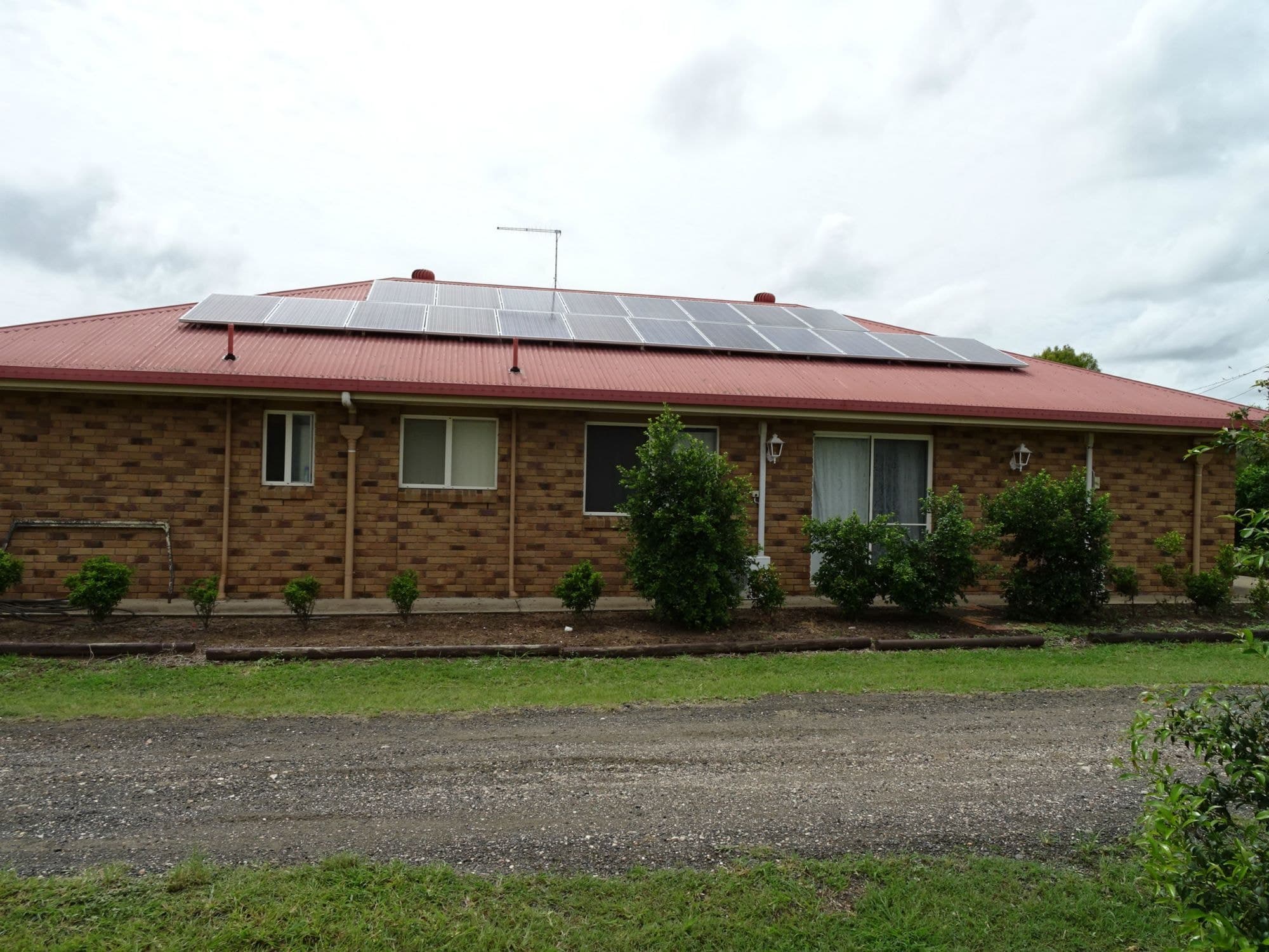 10 Elavesor Drive, Rosevale - Thumbnail 3
