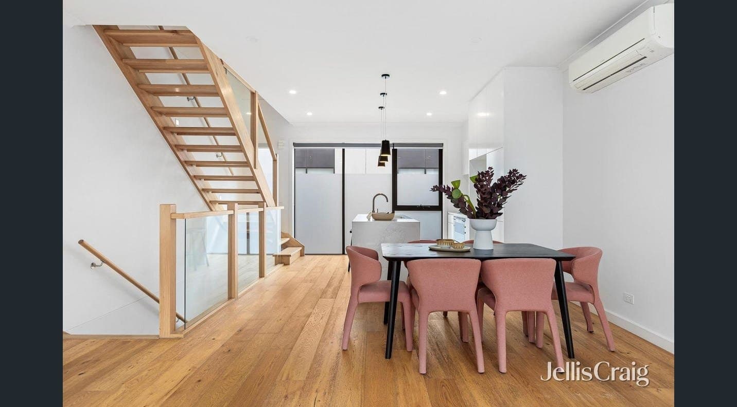16 Tomkins Road, Port Melbourne, Port Melbourne - Thumbnail 5
