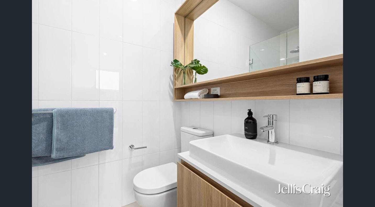 16 Tomkins Road, Port Melbourne, Port Melbourne - Thumbnail 8