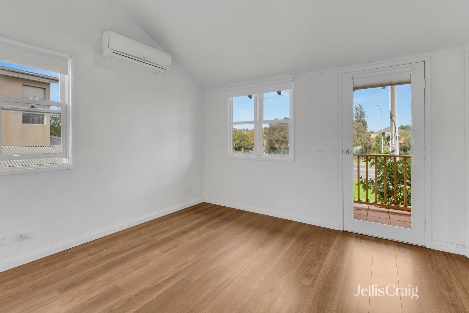 2/4 Florence Street, Williamstown North, Williamstown North - Thumbnail 6