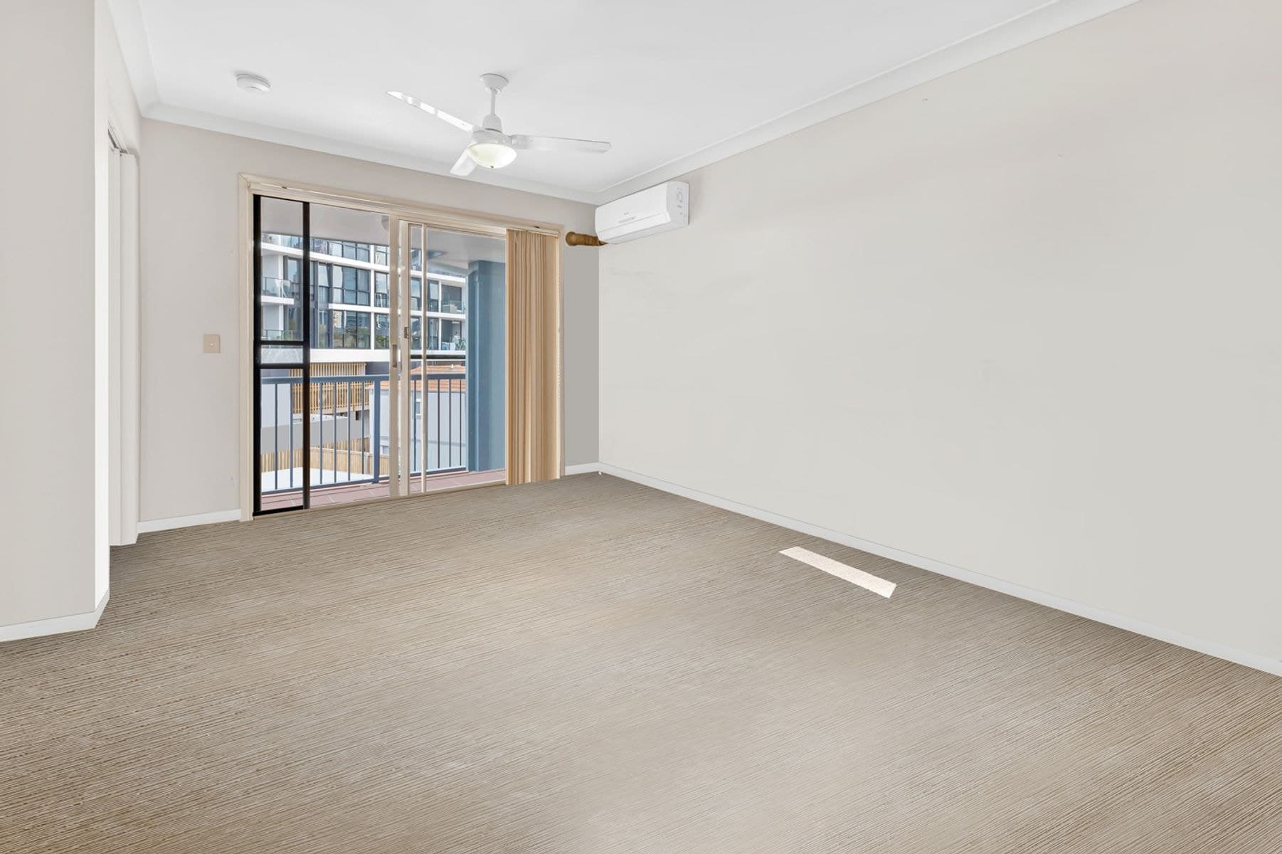 23/3-5 Barranbali Street, Chevron Island QLD 4217, Chevron Island - Thumbnail 3