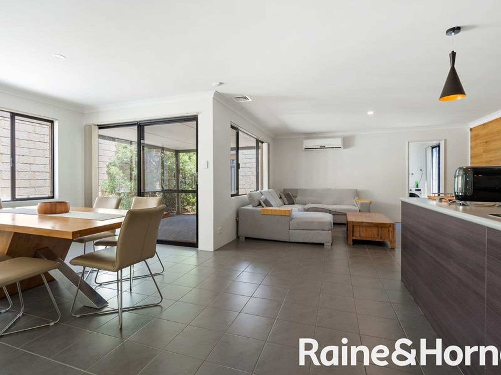 15/121 Eighth Road, Armadale WA 6112, Armadale - Image 1