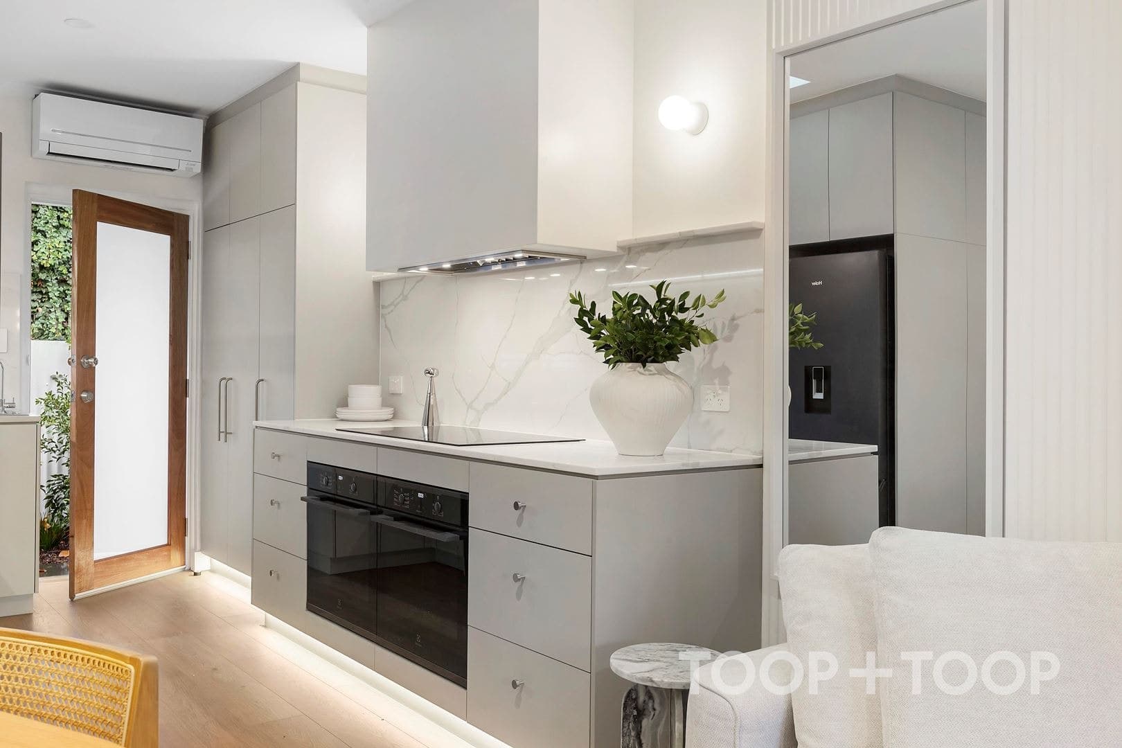 2 / 16 Harrow Road, College Park SA 5069, College Park - Thumbnail 3