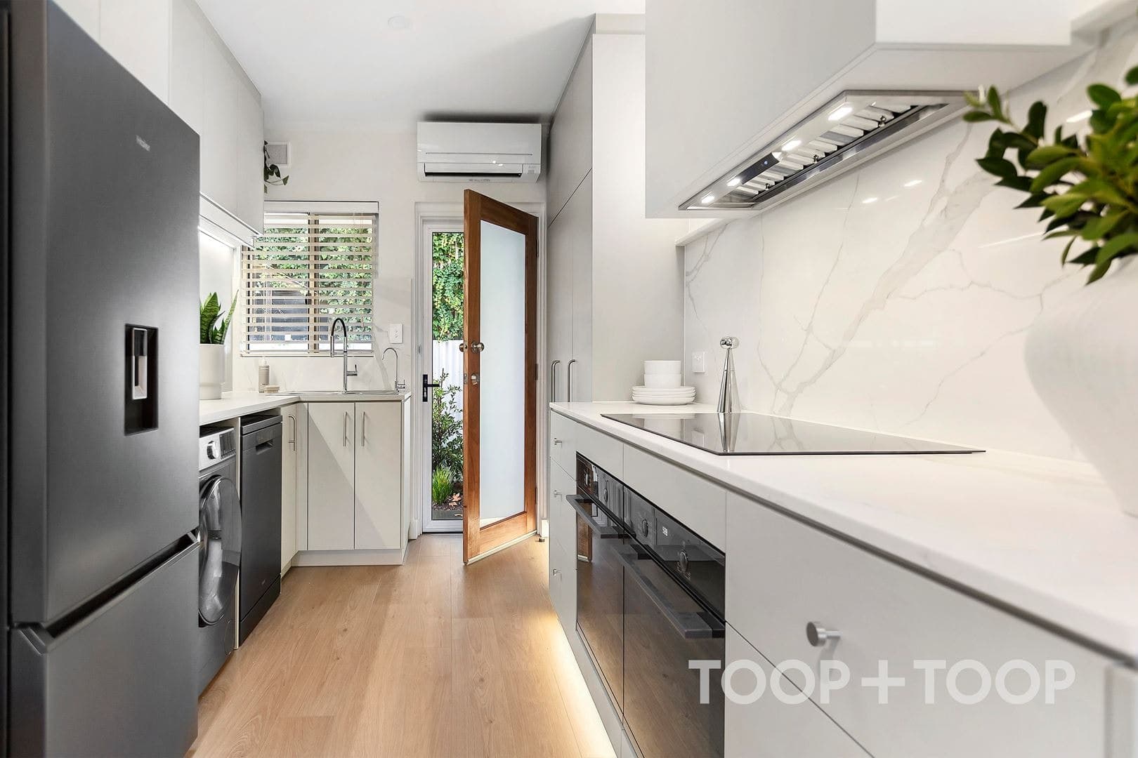 2 / 16 Harrow Road, College Park SA 5069, College Park - Thumbnail 4