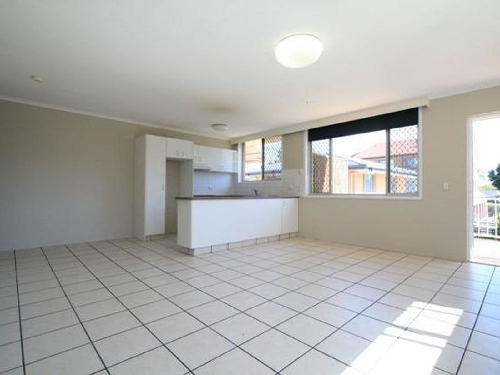 6/260 Stanhill Drive, Chevron Island QLD 4217, Chevron Island - Thumbnail 2