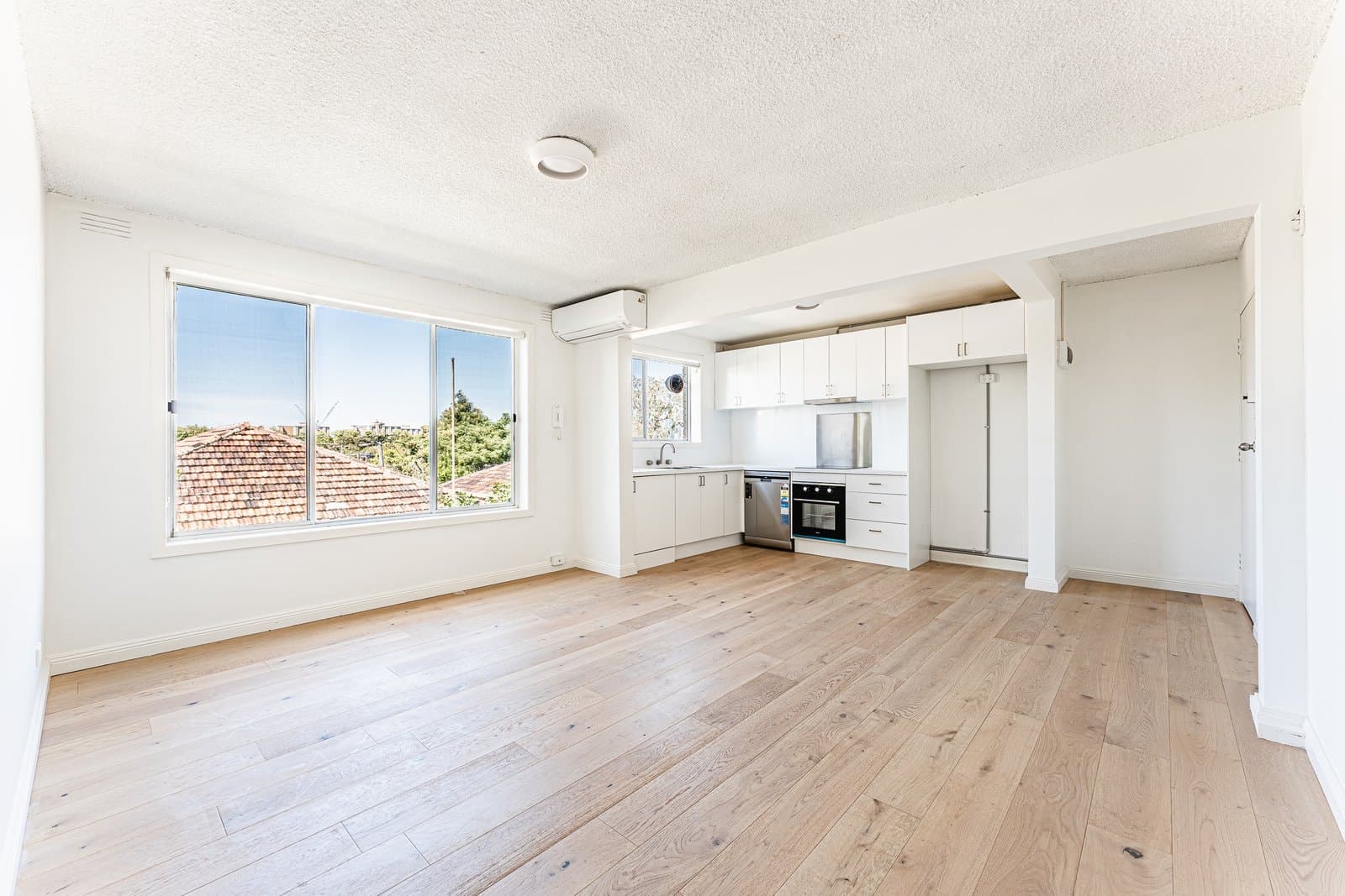 4/39 Dover Street, Flemington VIC 3031, Flemington - Thumbnail 2
