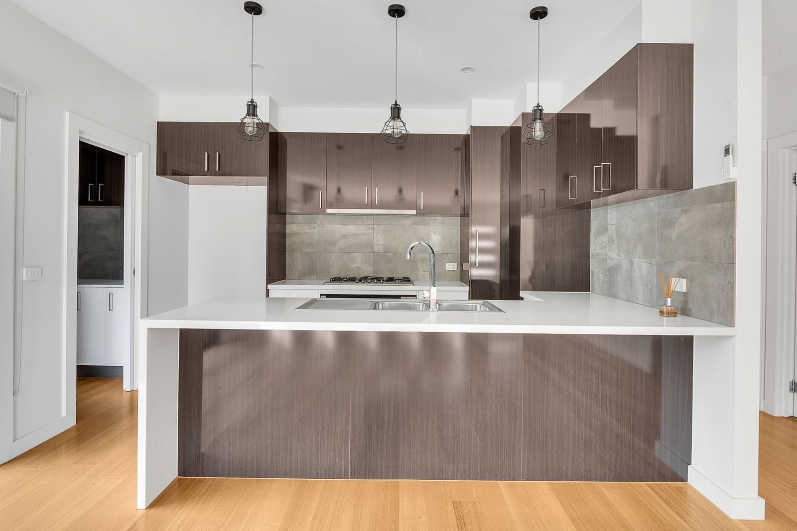 10/7-9 Sussex Street, Preston VIC 3072, Preston - Thumbnail 3