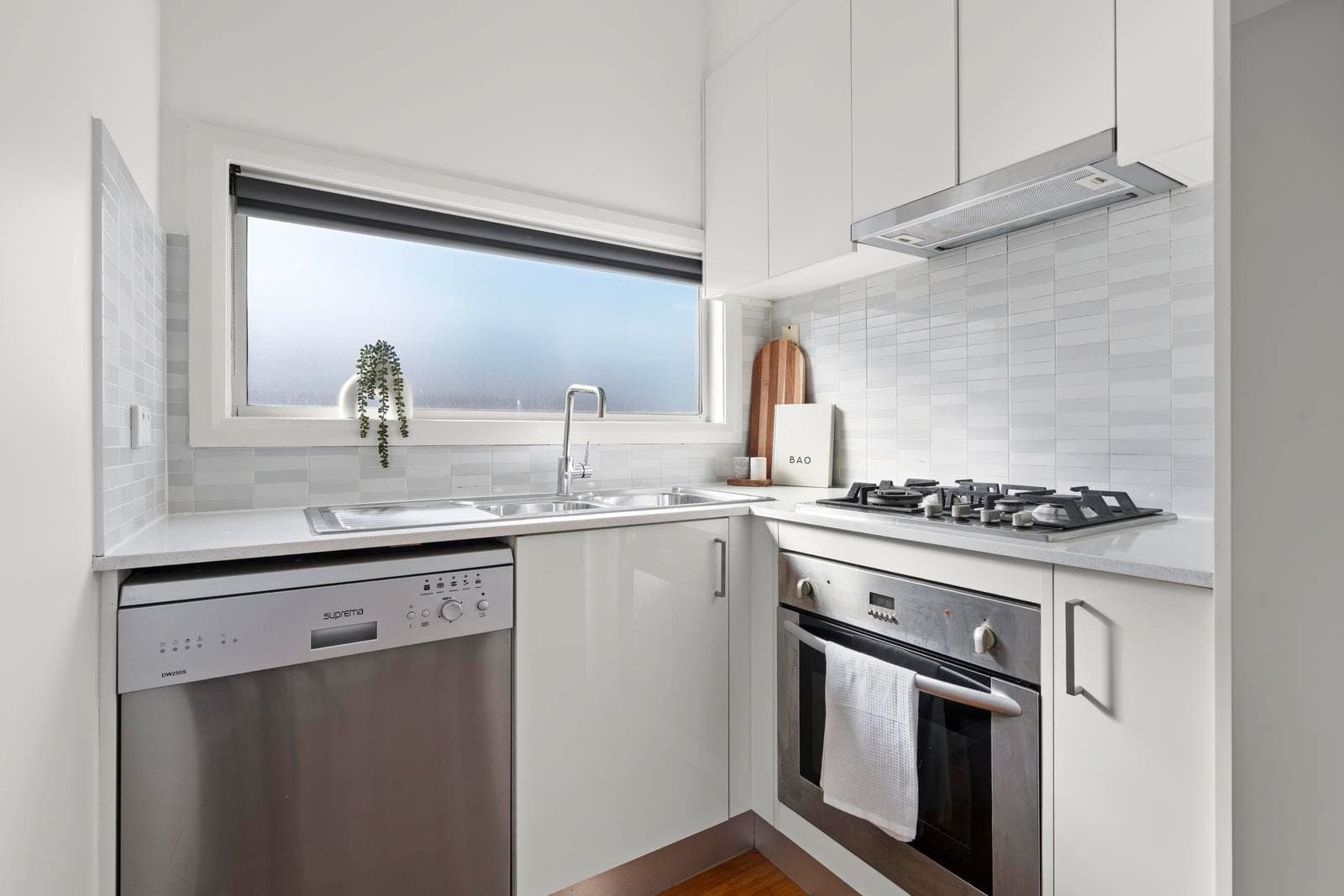 1/79 Harding Street, Coburg VIC 3058, Coburg - Thumbnail 2
