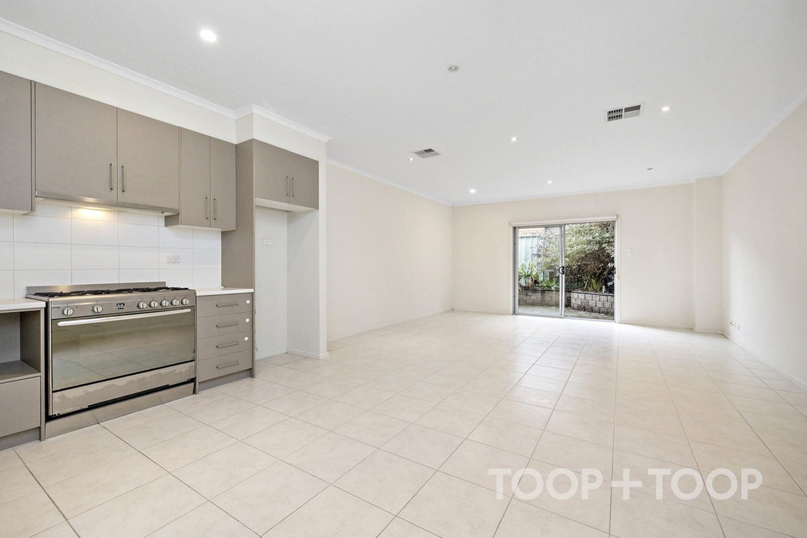 36 Broadwater Crescent, Mawson Lakes SA 5095, Mawson Lakes - Thumbnail 6