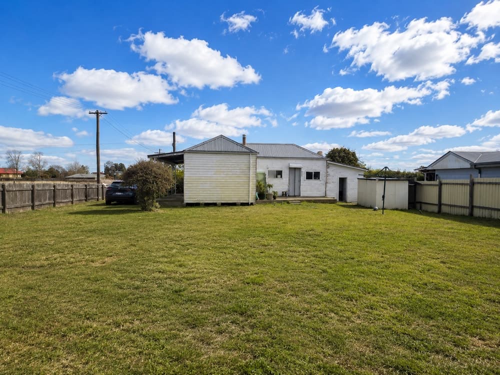 75 Wullamulla Street, GLEN INNES, NSW 2370, Glen Innes - Thumbnail 3