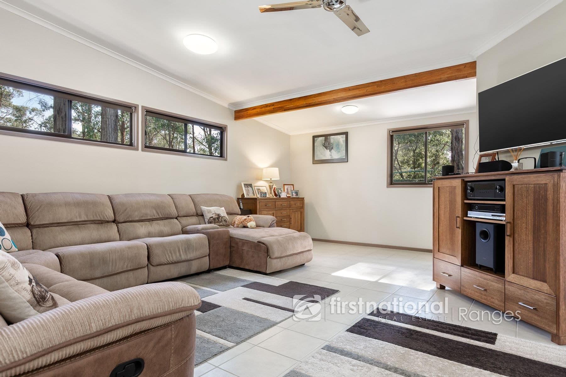 28 Mountain Road, Cockatoo VIC 3781, Cockatoo - Thumbnail 4
