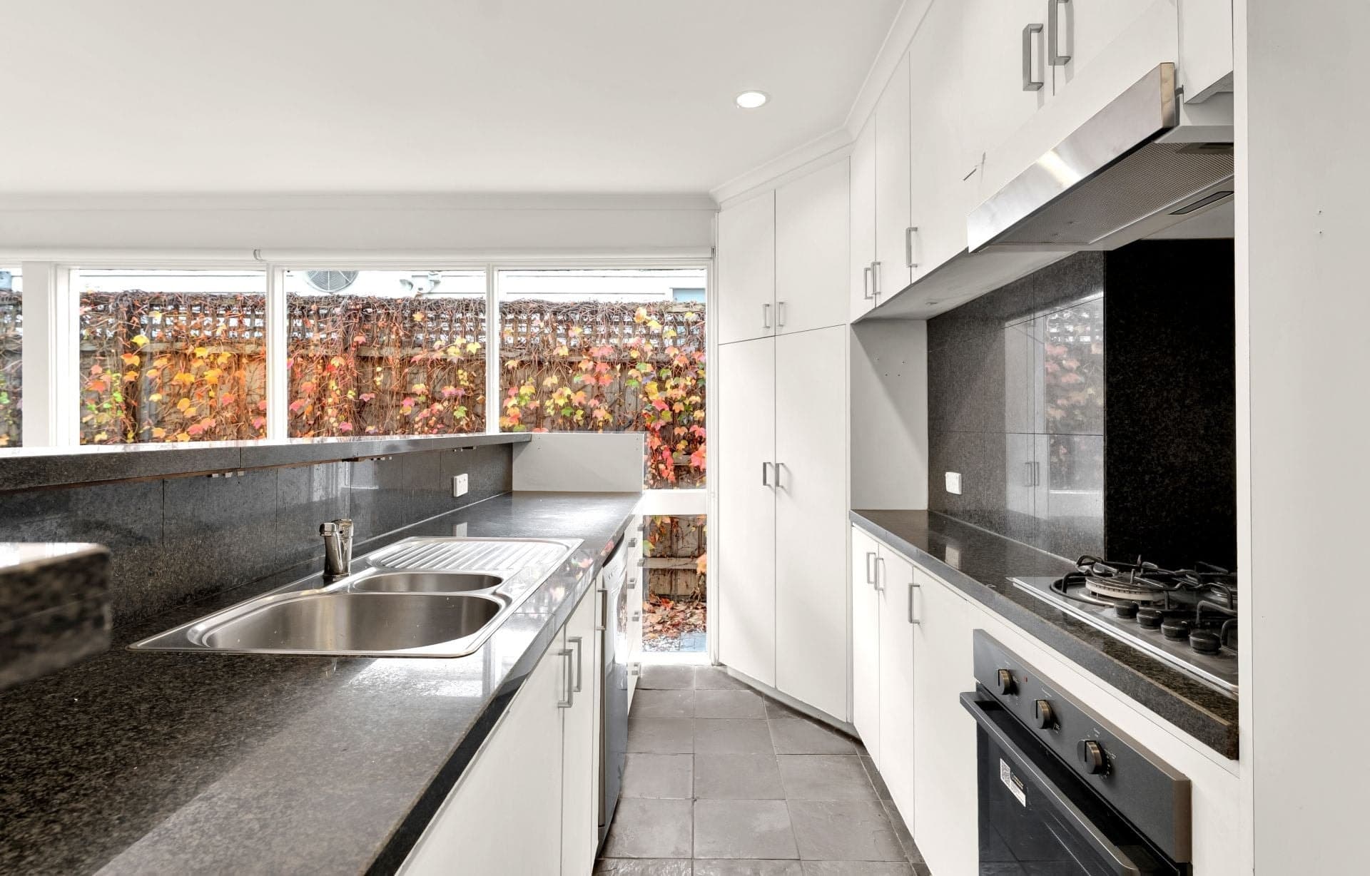 99 Surrey Road North, South Yarra, South Yarra - Thumbnail 4