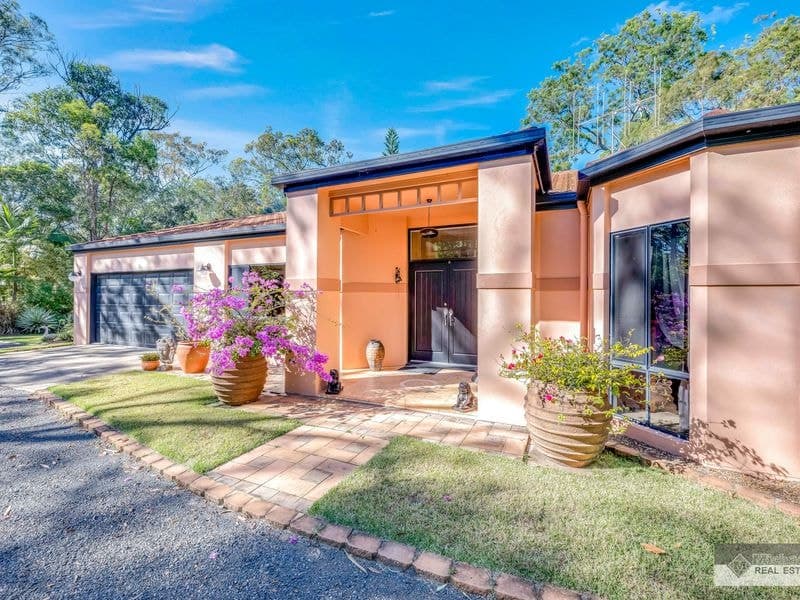 17 Hannah Court, Moore Park Beach, Moore Park Beach - Thumbnail 5