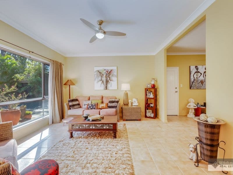17 Hannah Court, Moore Park Beach, Moore Park Beach - Thumbnail 7