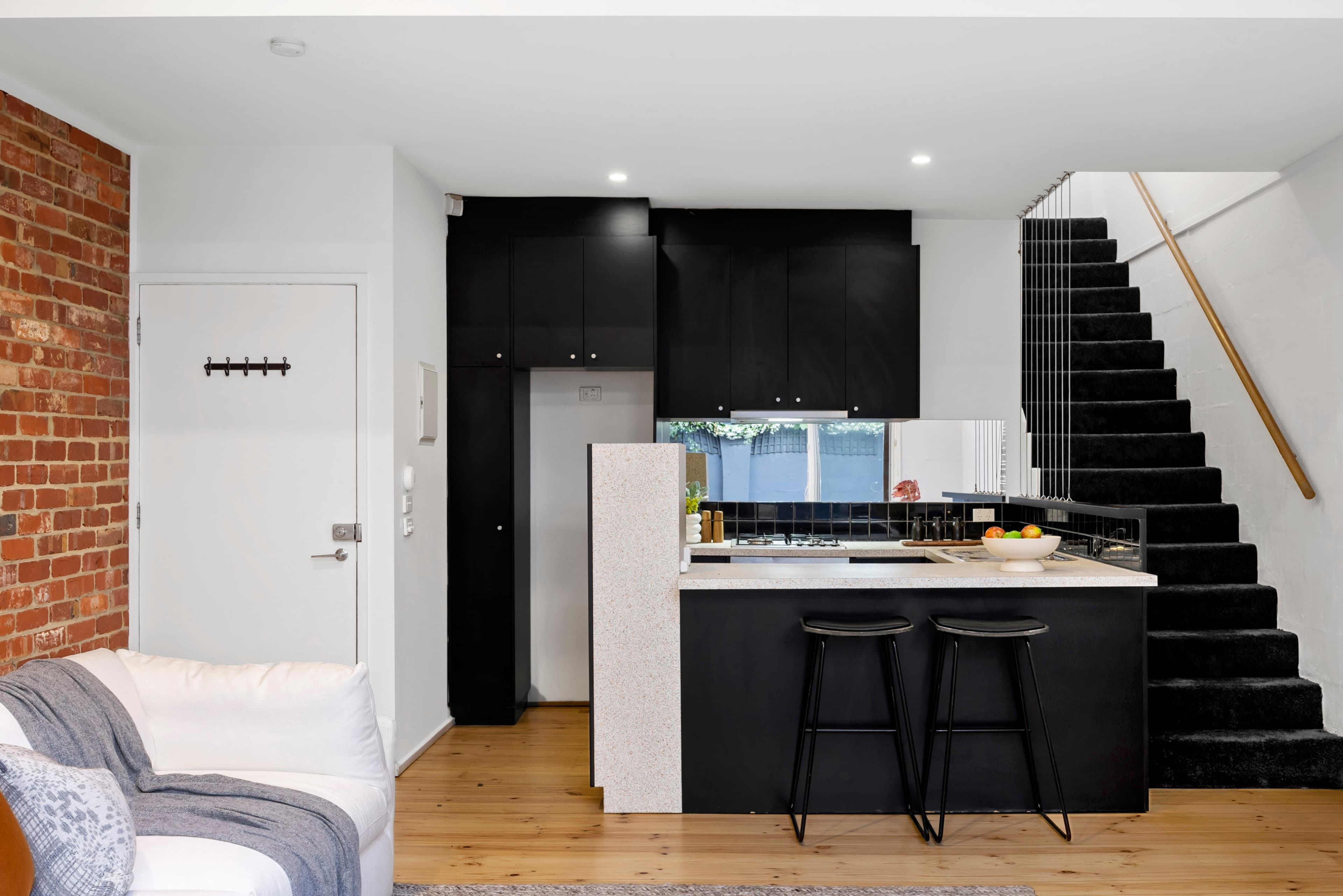 7 Dove Place, Richmond, Richmond - Thumbnail 3