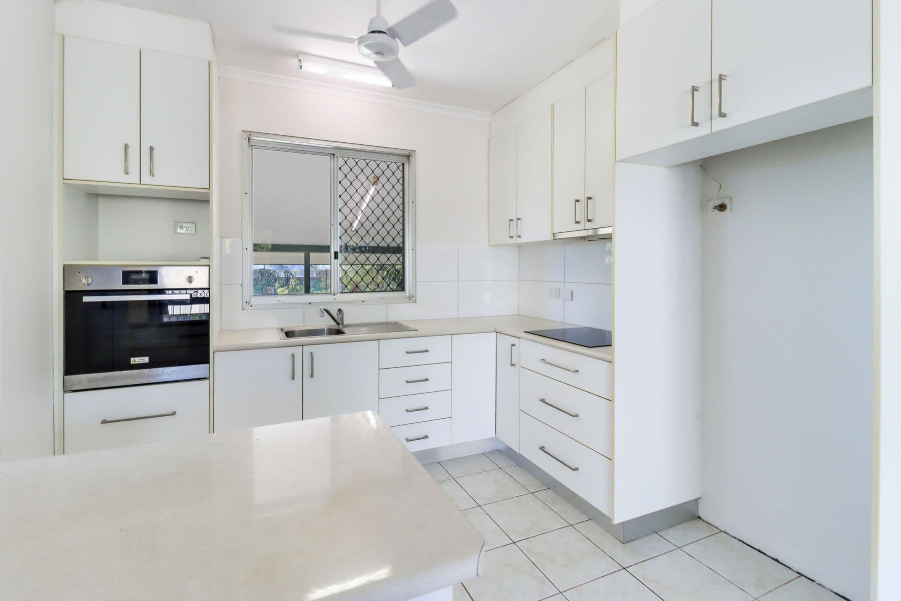 48 Mistletoe Circuit, Karama NT 0812, Karama - Thumbnail 7